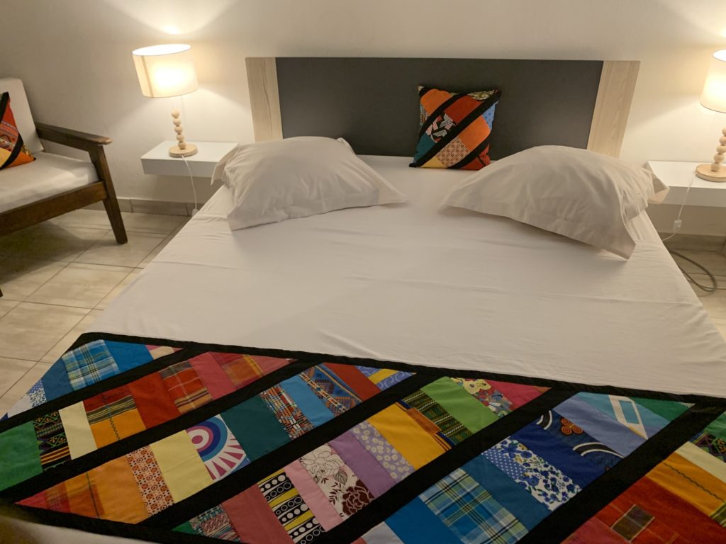 kasentofapt-kasentof-location-appartement-meuble-cayenne-guyanechambre