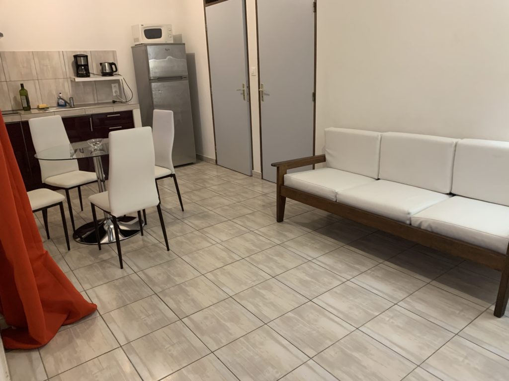 kasentofapt-kasentof-location-appartement-meuble-cayenne-guyaneimg_5496